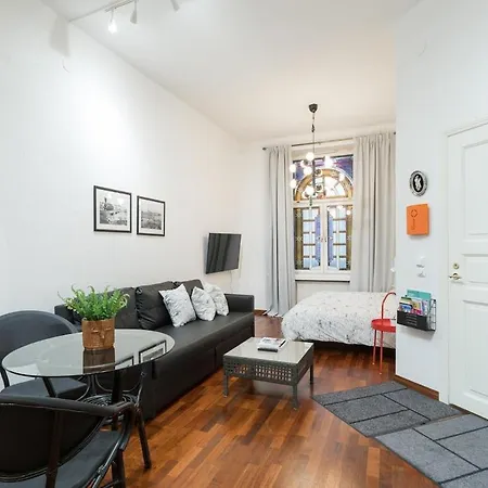 Heart Of The Authentic Apartment *