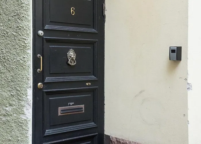 Heart Of The Authentic Apartment *