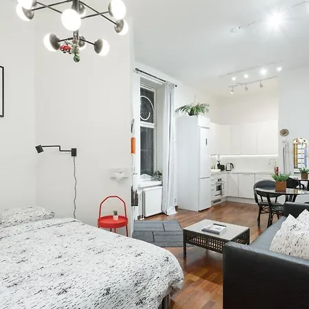 Heart Of The Authentic Apartment *